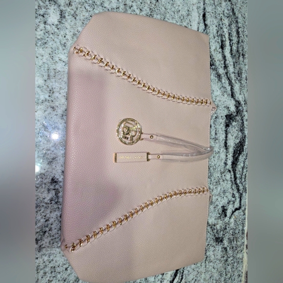 Badgley Mischka - Picture 2 of 5